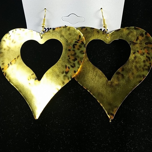 NWT GOLD LEOPARD PRINT METAL HEART EARRINGS - Picture 3 of 3